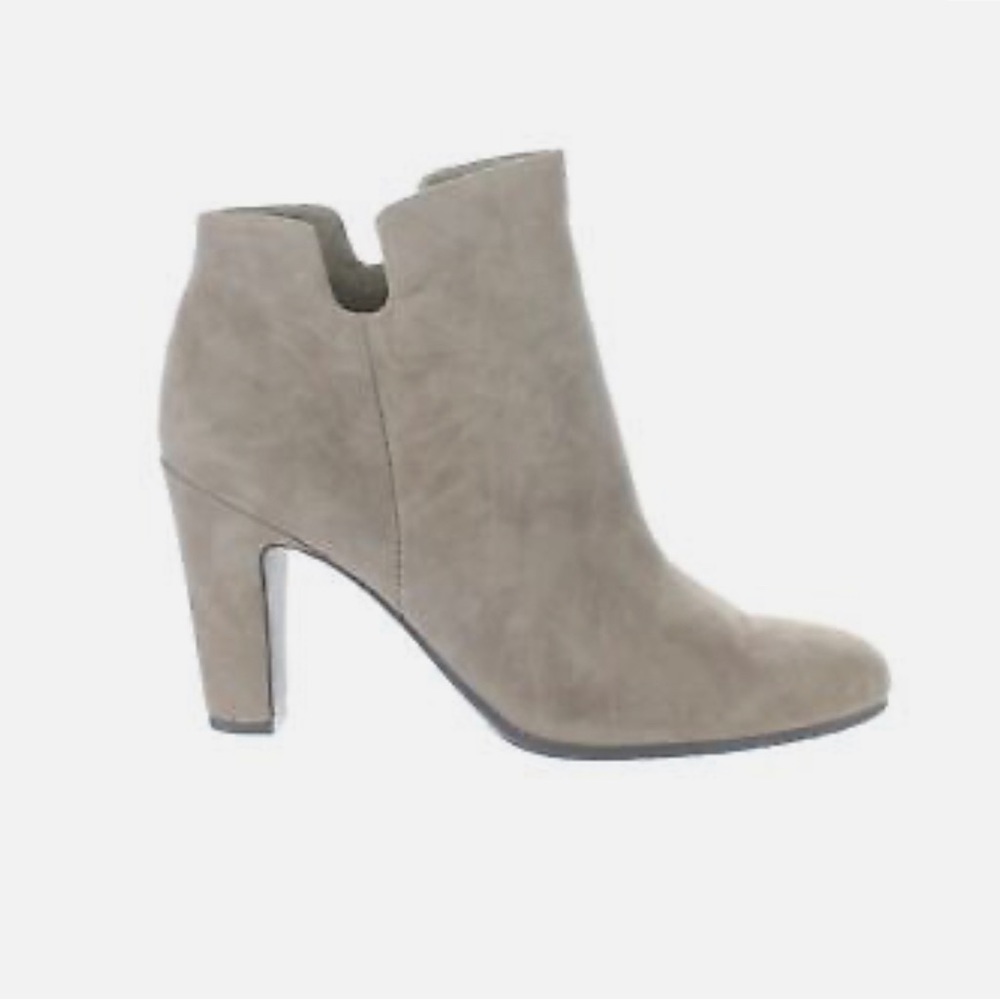 SAM EDELMAN | Shelby Split Shaft Bootie, Color is a Silver/Gray